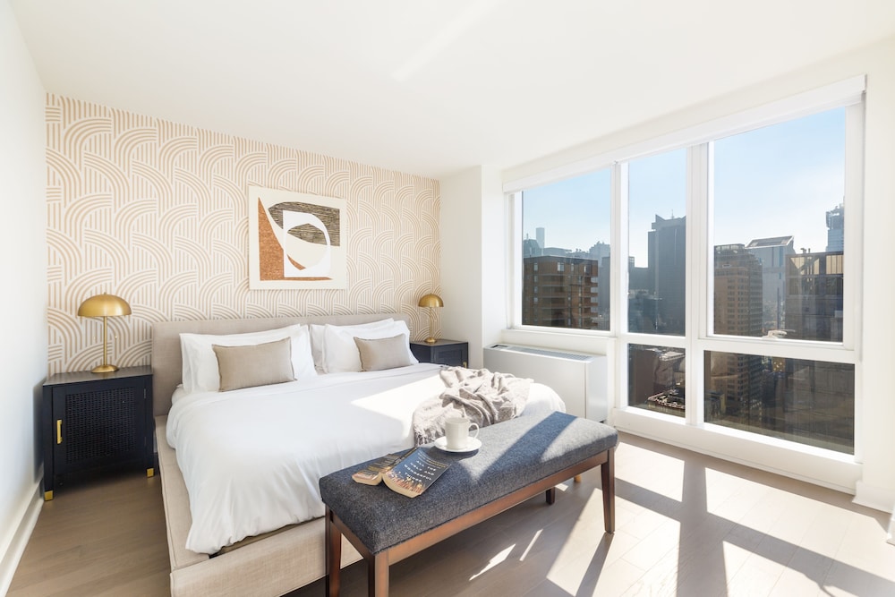 Ny Finest Luxury Apartment