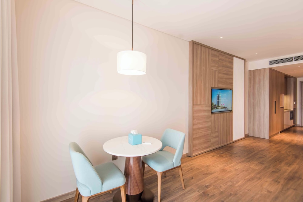 A La Carte Ha Long Residence