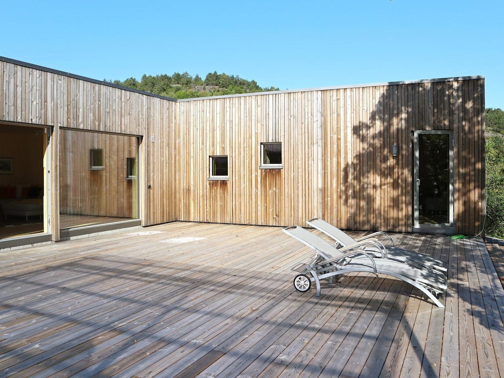 8 Person Holiday Home in Sondeled-by Traum view 4