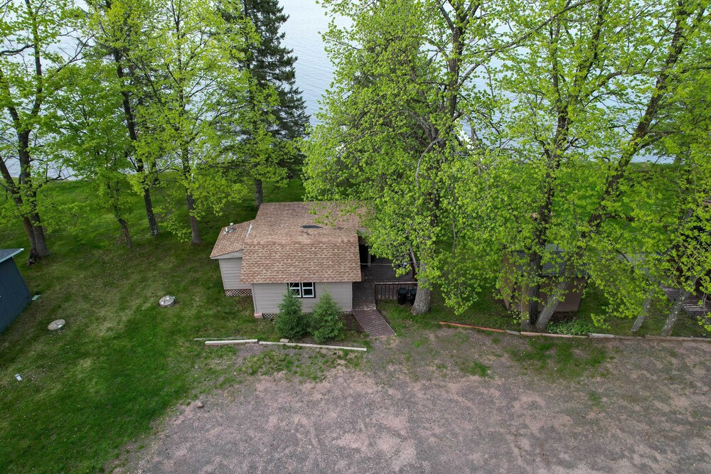 Cozy Cabin w/ Deck & Private Dock on Nelson Lake! view 3