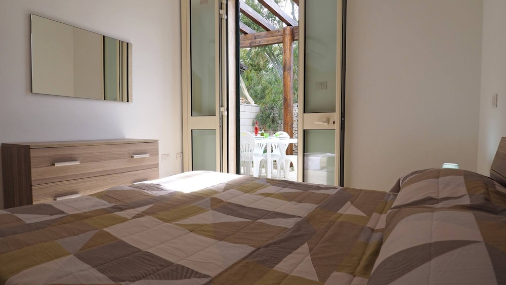 Garden Villa 2 Bedrooms by the sea 7 Sleeps