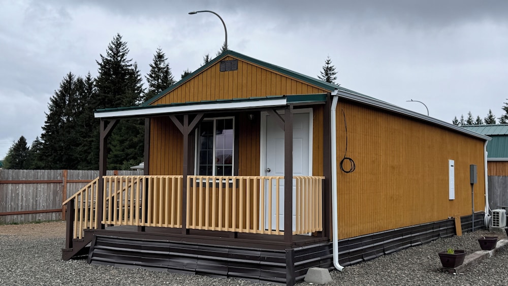 Far West RV Park and Cabins