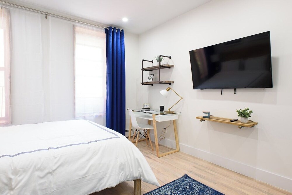 1597 New York Apt