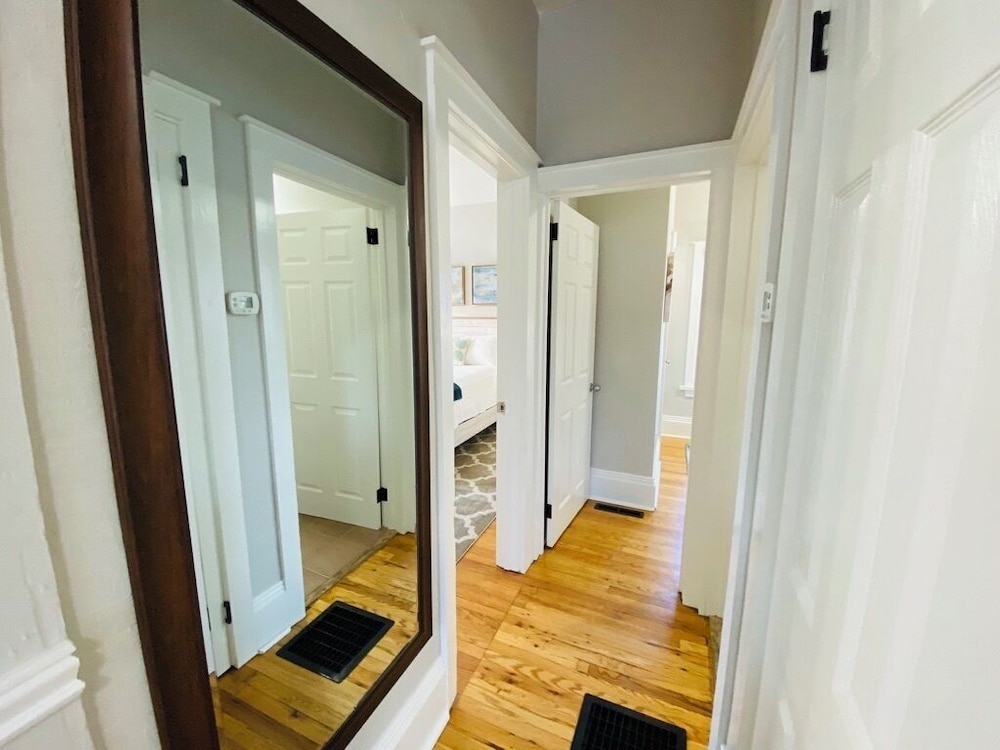 The Bungalow Retreat by UNC - Free Bikes!