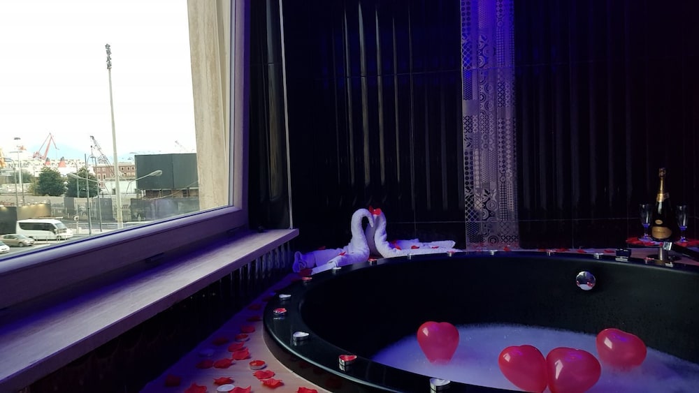 Al Campanile H. Napoli Centro by ClaPa Group Dislocated Hospitality