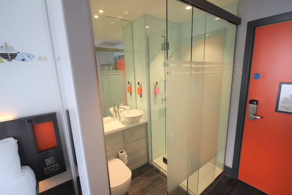 easyHotel Belfast