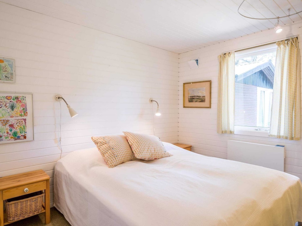 5 Person Holiday Home in Norre Nebel view 4