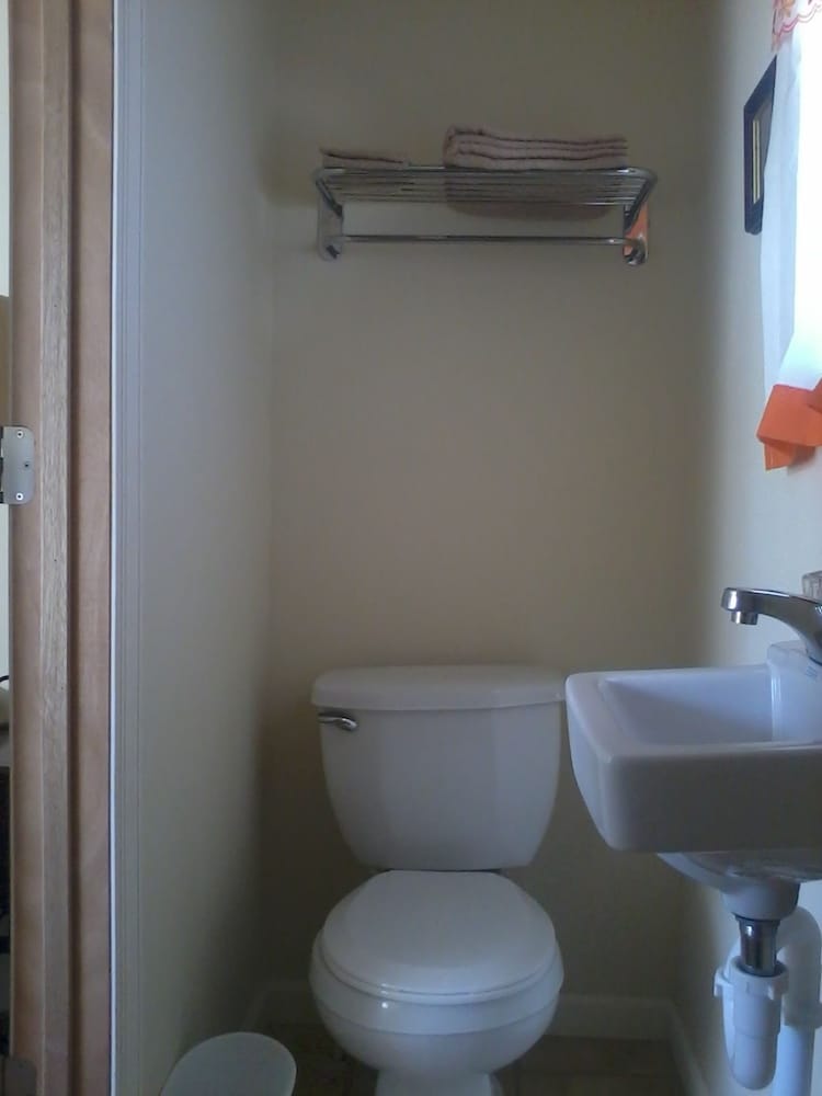 Hiland Terrace Hotel - Property Image 3