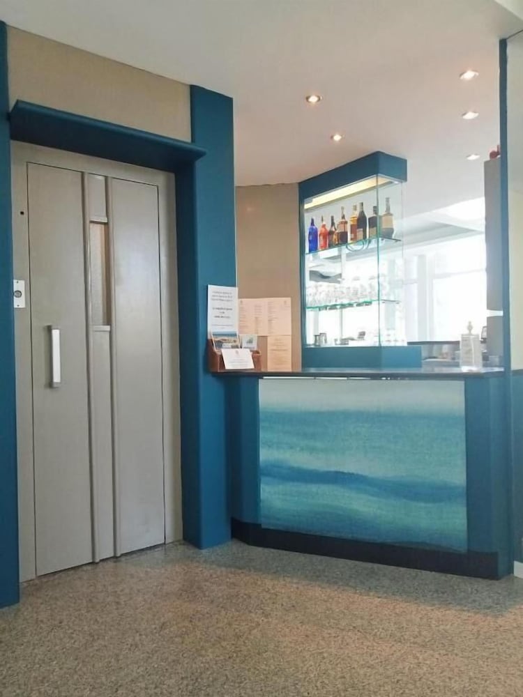 Hotel Alb's