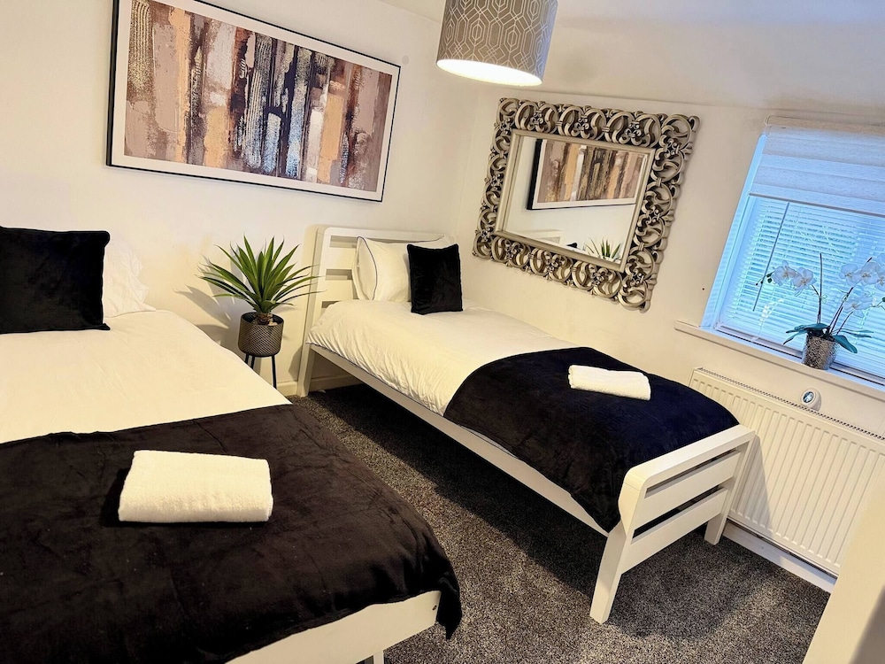 Peaceful Retreat in Telford With Modern Amenities