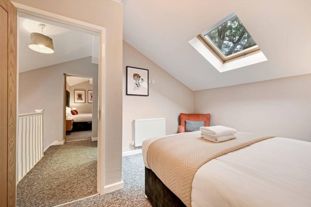 Host Apartments The Georgian Coach House 2