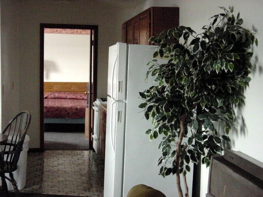 Double A Motel