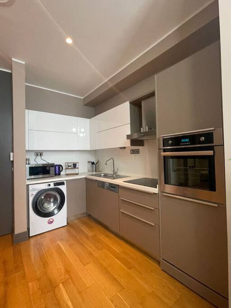 Special1 1 Apartment in Batisehir Near Mail of IST