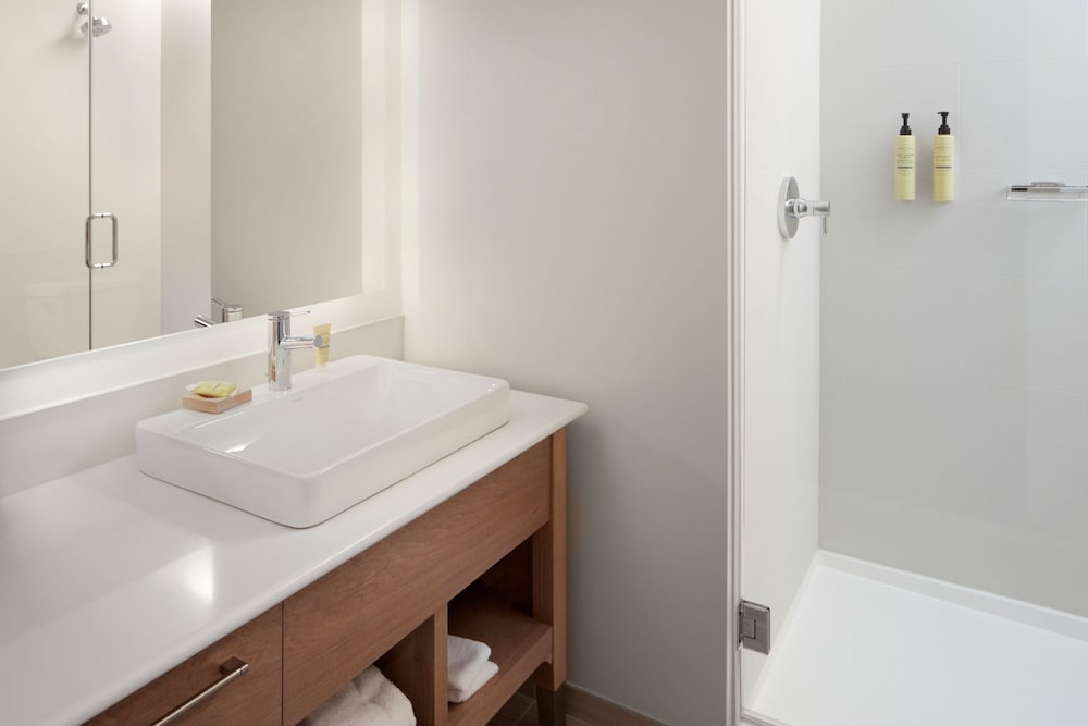 Fort Myers Vacations - Element Charlotte Uptown - Property Image 36