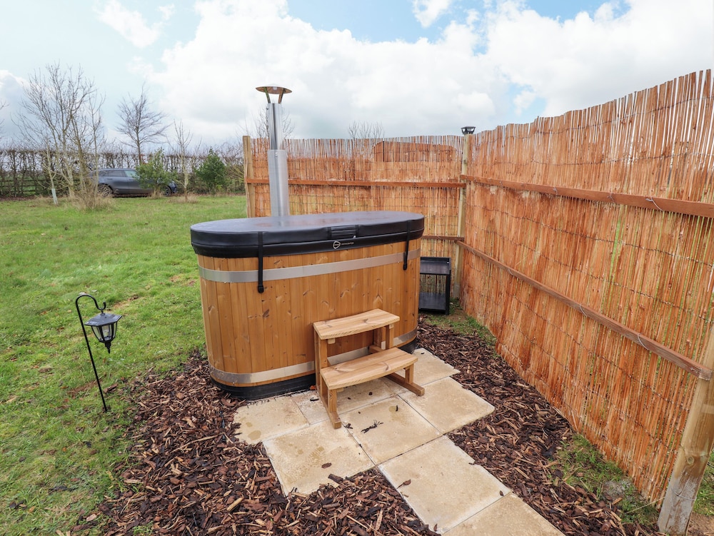 Shepherds Hut - Ash