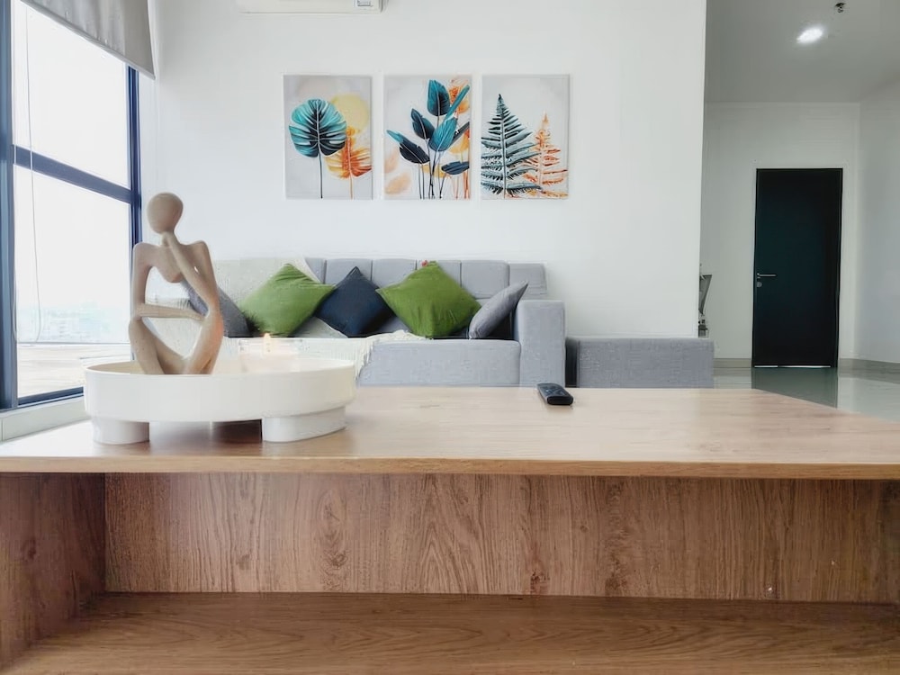 Luxstay Atria Sofo Suites Apartments