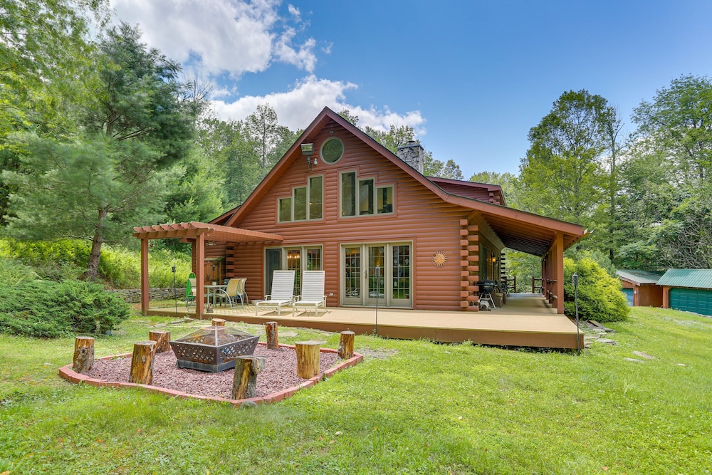 1 Mi to River: Cabin w/ Fire Pit in Milanville! view 2