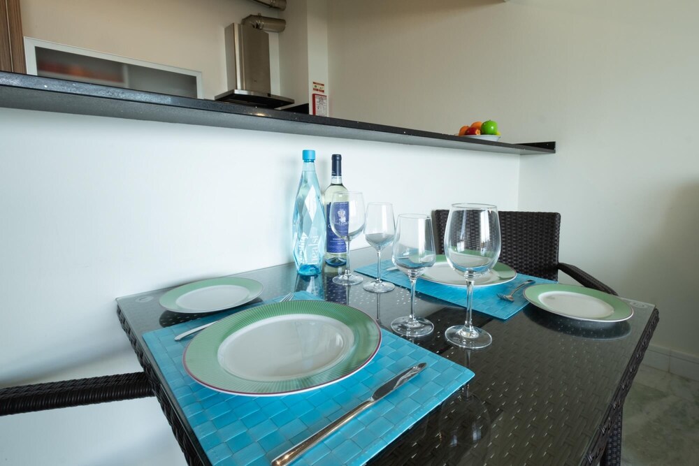 Apartment High-speed Internet A C 50m From Beach Sea View Rlag80 view 2