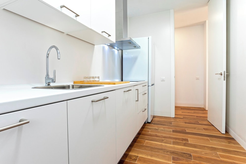 Beautiful 3-bedroom Apartment in Cadiz Center San Antonio IV