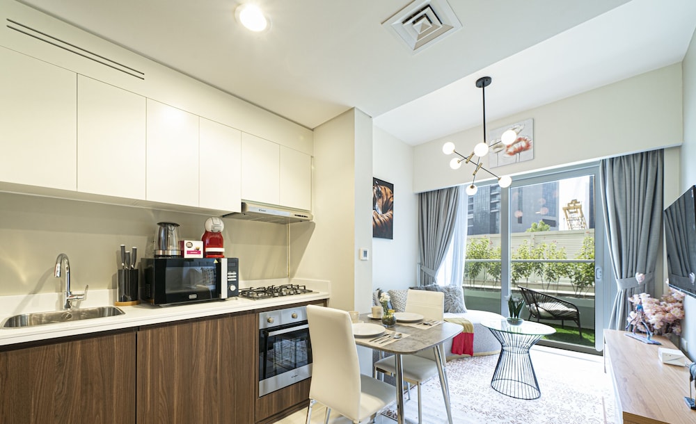 KOHH – 1BR in DAMAC Reva Residences