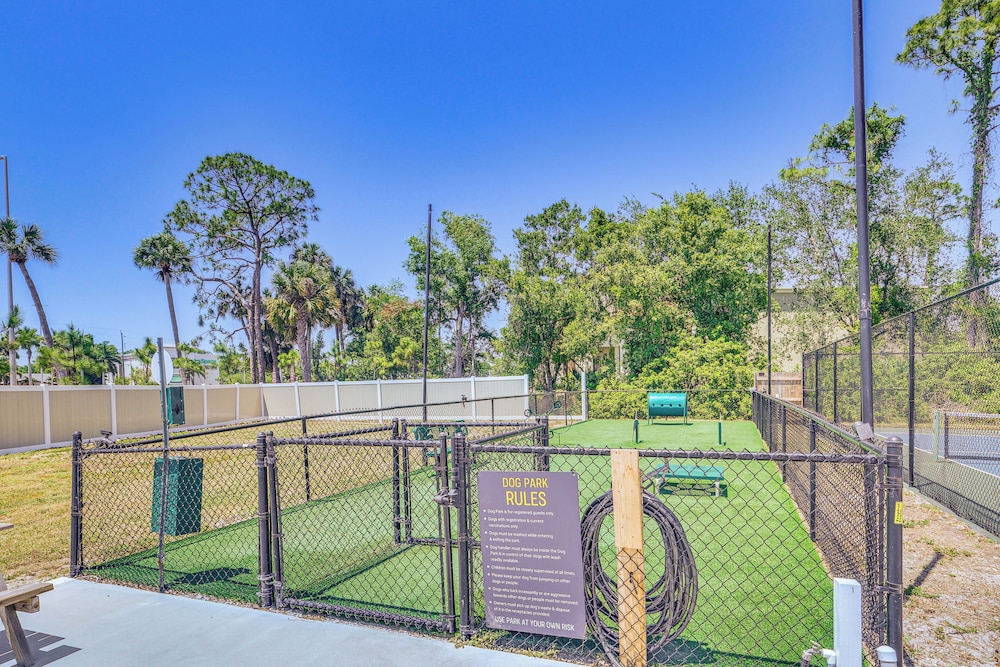 Swim, Fish & Play: Pet-friendly Gem in Fort Myers