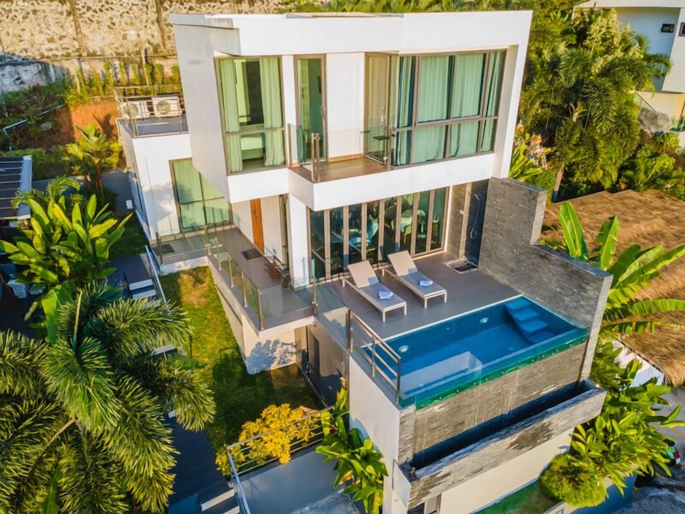 Baan Saint Tropez Villas Kata Beach