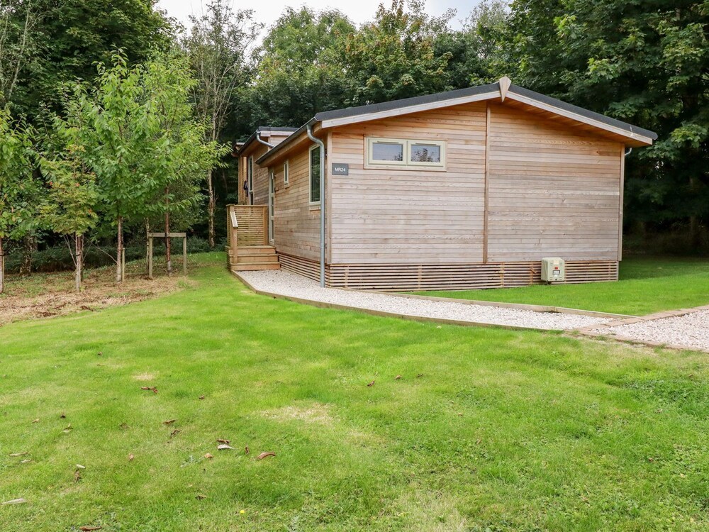 24 Meadow Retreat