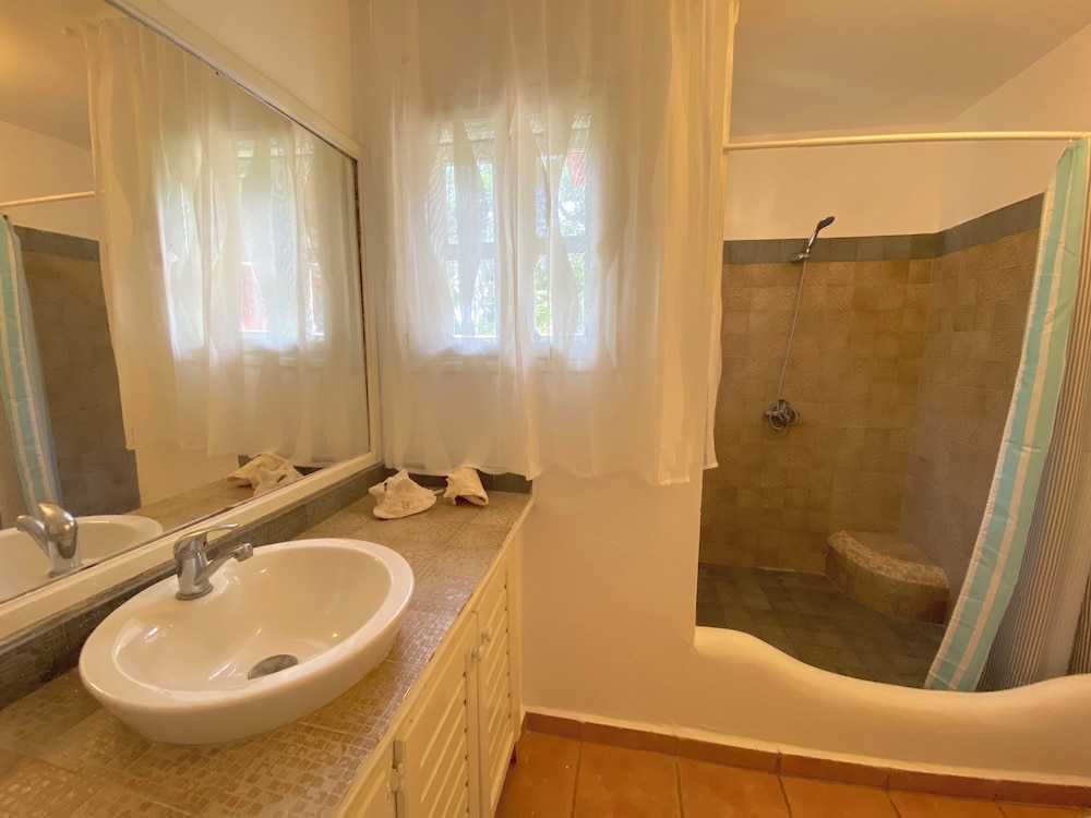 TROPICAL VILLAS playa LOS CORALES