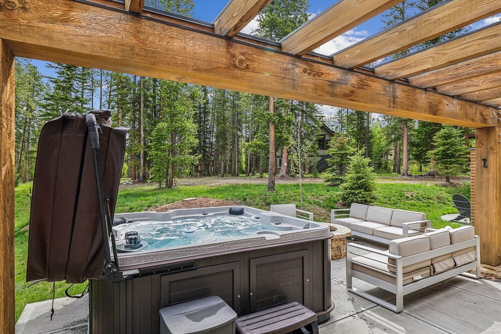 Chateau Breck 4 Bedroom Townhouse