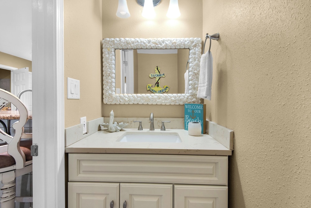 Woodland Shores 37: Steps to Beach, 2 Pools + Free Attraction Tickets!