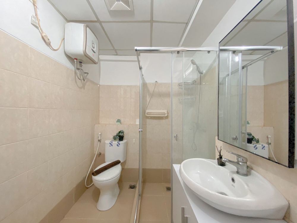 Comfy and Elegant 2BR The Wave Kuningan Apartment