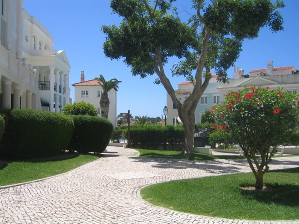 Old Village Apartamentos Ov International view 3