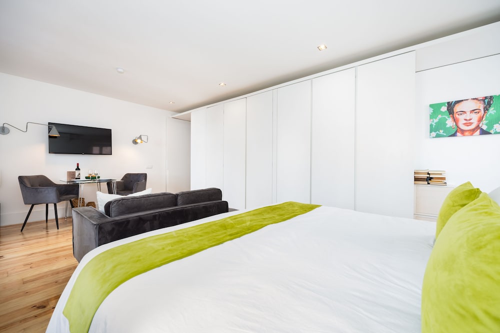 Lemonn Apartments view 5