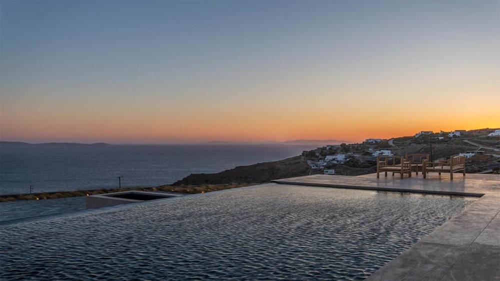 Ria Mar Villas & Suites by Live&Travel