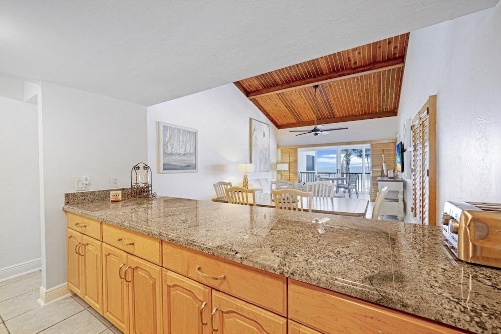 South Seas Beach Villa 2538 3 Bedroom Condo