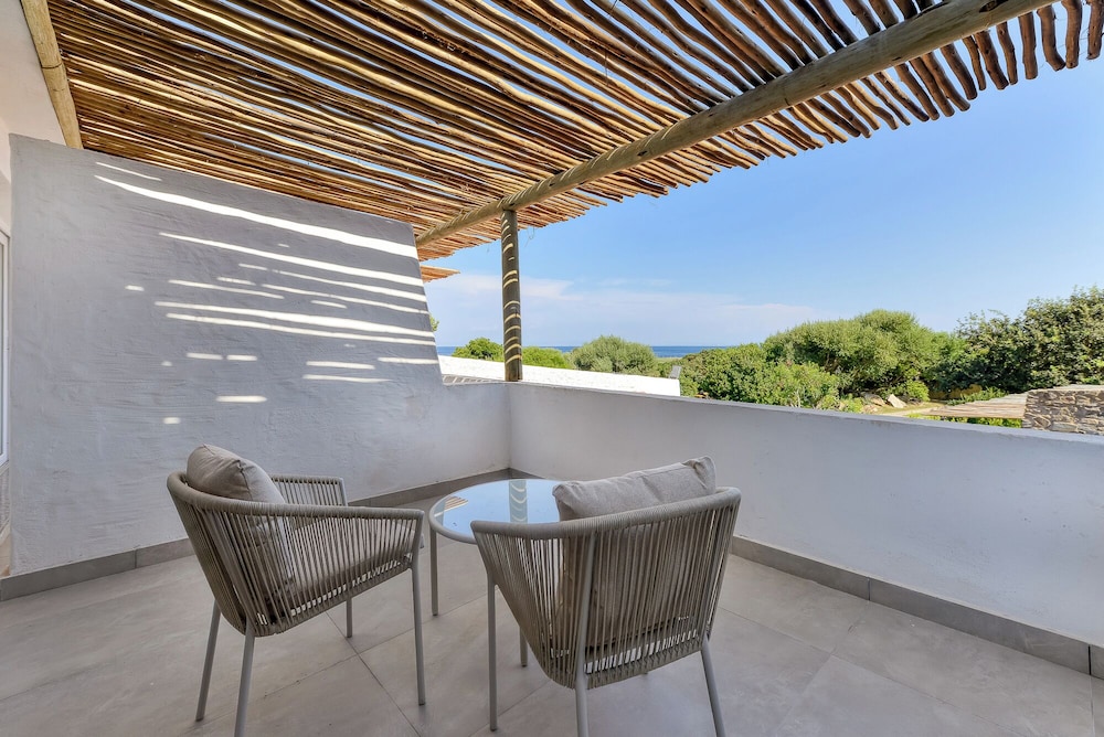Cala Lupo Resort