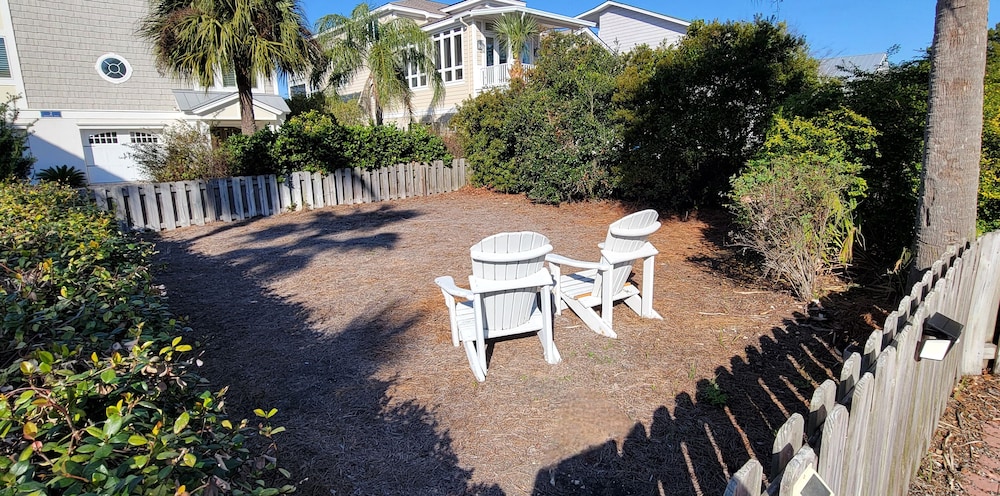 Mimi's Mermaid's & Memories by Tybee Vacation Rentals