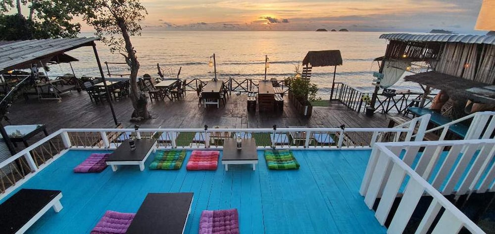 Kohchang 7 seaview bungalow