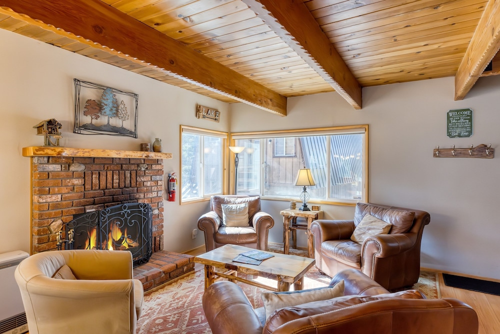 Lakeside in Bearadise by Avantstay Gorgeous Mountain Cabin in Boulder Bay