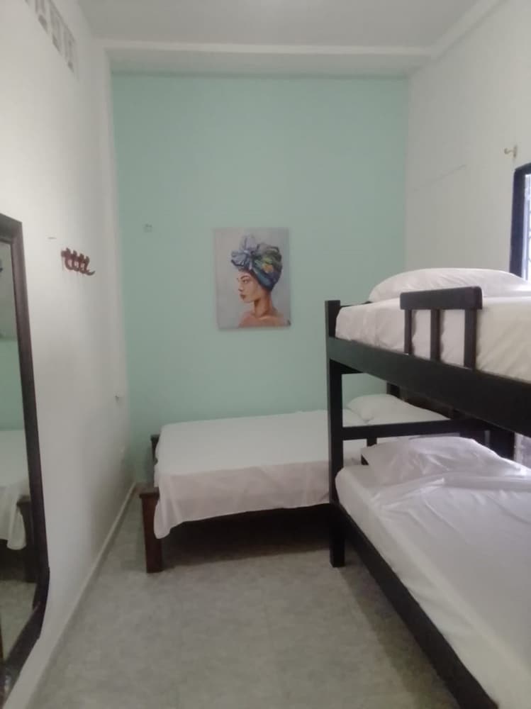 CASA DE 2 HAB 2AG-1M CON JACUZZI Y WIFI