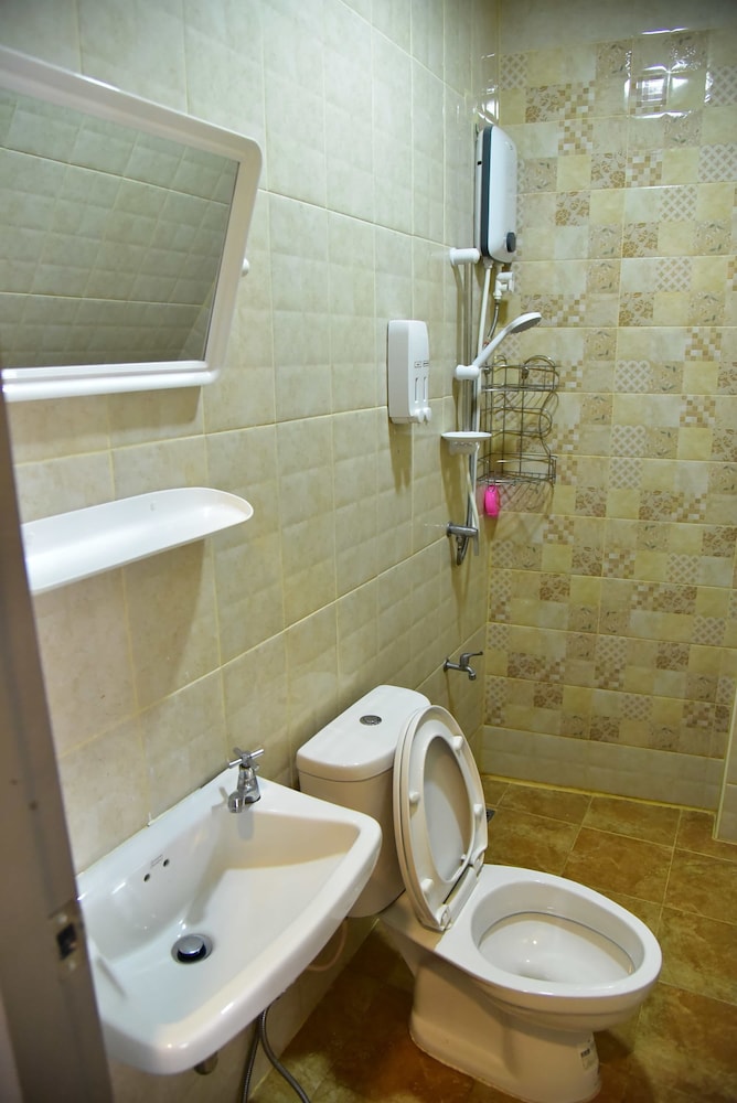 Inn Trog And Inn Soi - Hostel - Adults Only