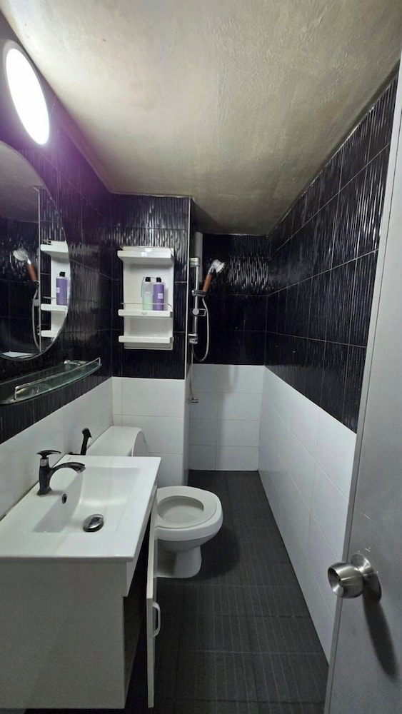IMPACT Muang Thong Thani,daily rental room, Muang Thong Popular Condo C5