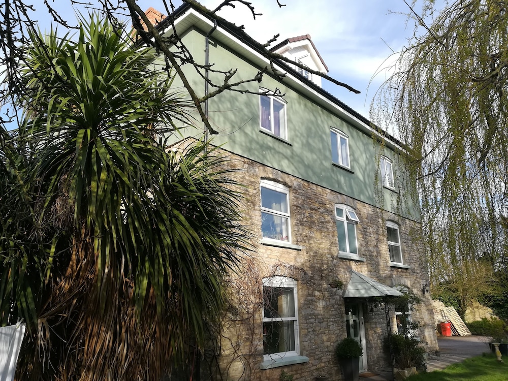 Worth House