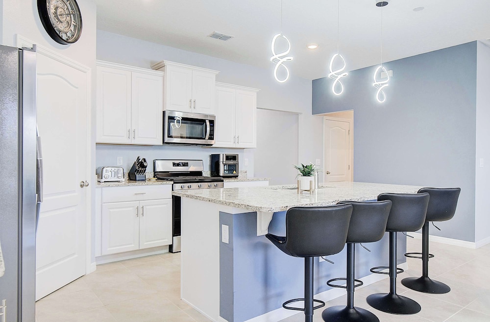 7643 Beautiful 6-bedroom Family Home With Private Pool Near Disney World