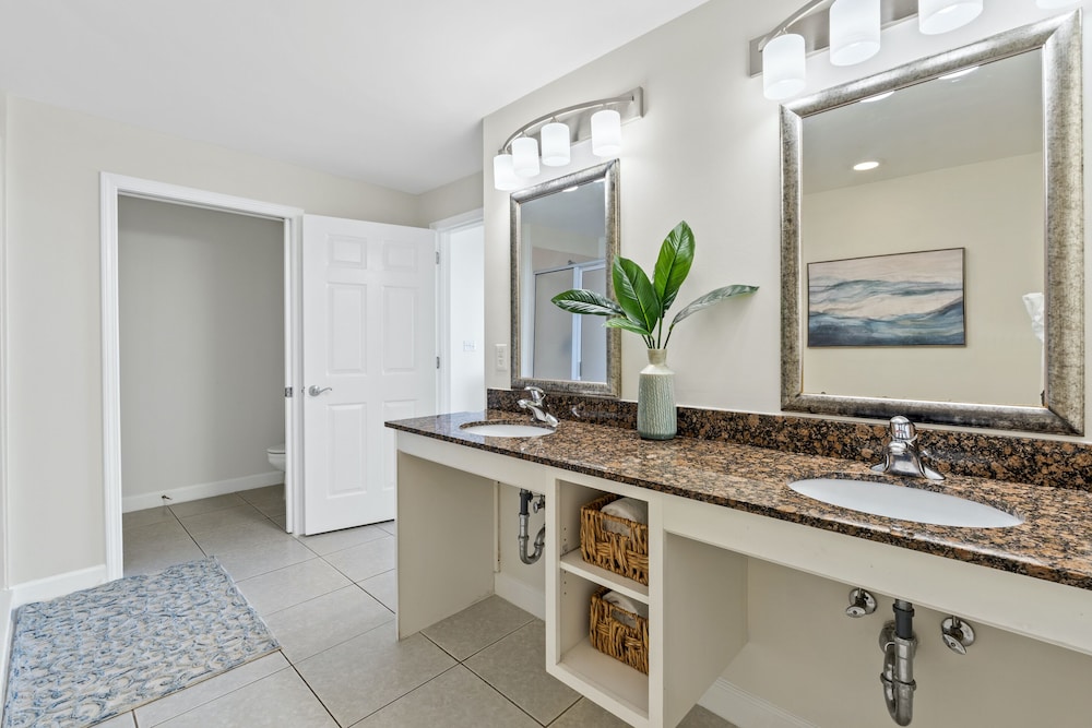 Splash Beach Resort by Panhandle Getaways