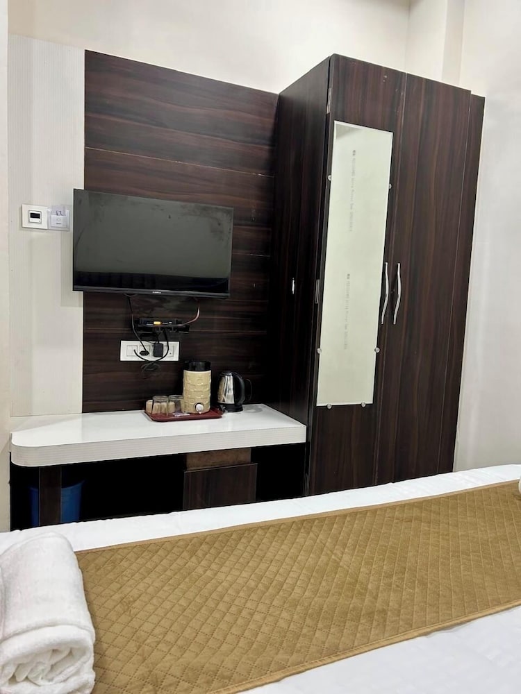 Hotel Basil Inn