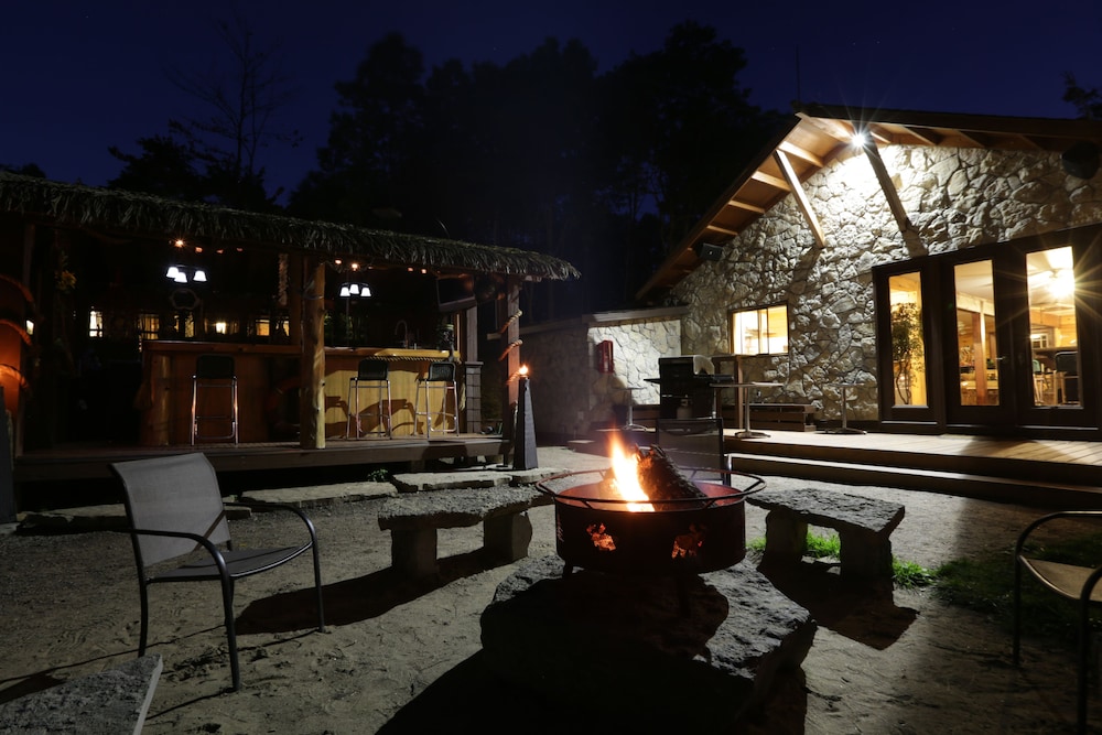 Footprints Resort