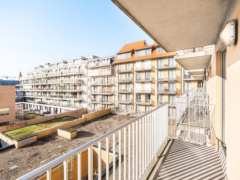 Apartment by the Coast With Sunny Terrace