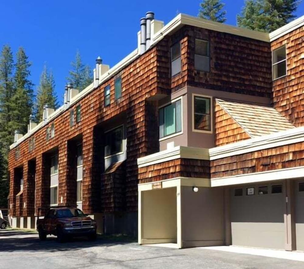 Cozy Condo With Fireplace - Tamarack #3 1 Bedroom Condo by Bear Valley Vacation Rentals