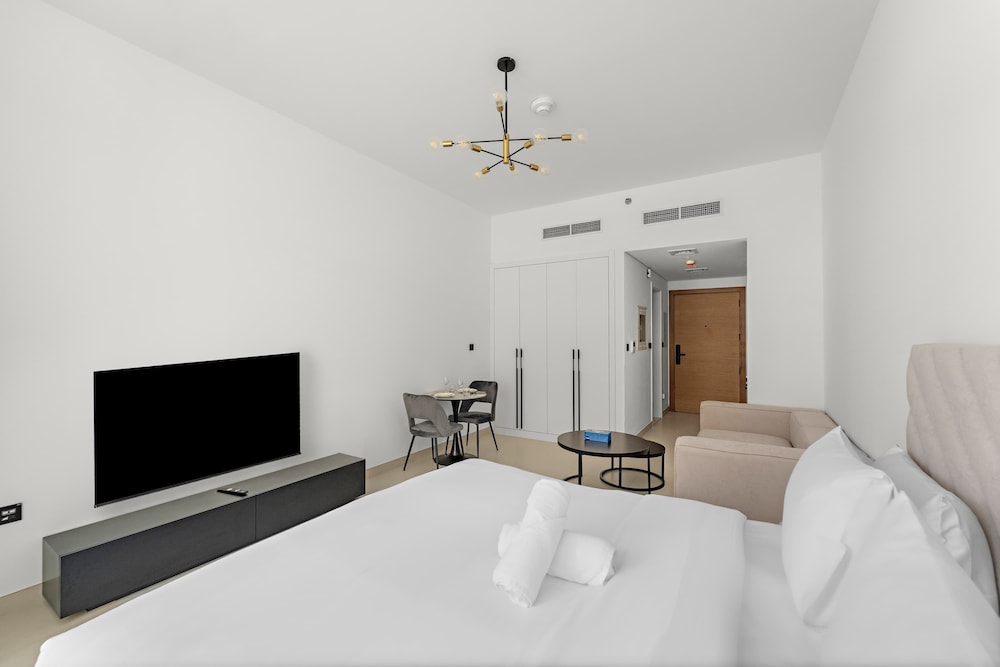 Modern Studio in Al Furjan With Pool gym and Game